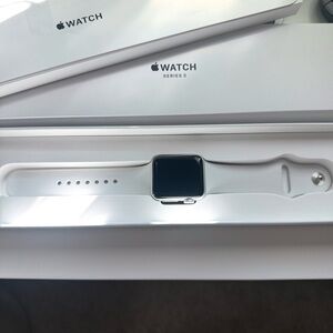 Apple Watch Series 3 Silver Aluminum 38mm